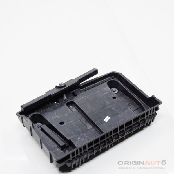 Suporte Bateria Mercedes C43 Amg 2018 A2056200018
