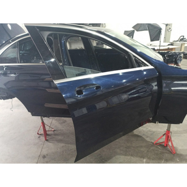 Porta Dianteira Dir Mercedesc180 C200 C250 W205 2015 A 2021