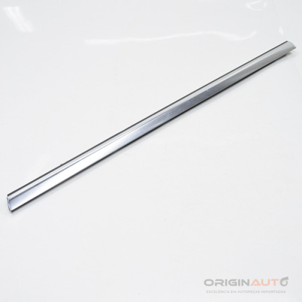 Pestana Externa Porta T/d Mercedes Cla200 2018 A1177350282