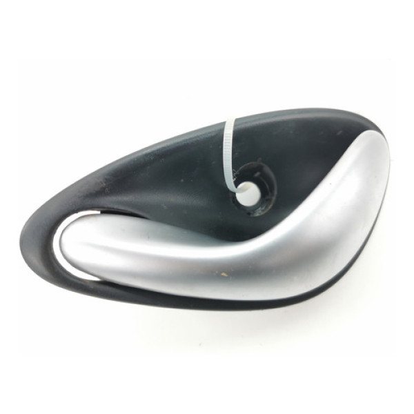 Maçaneta Interna Traseira Esquerda Omega 3.8 V6 99 A 2004