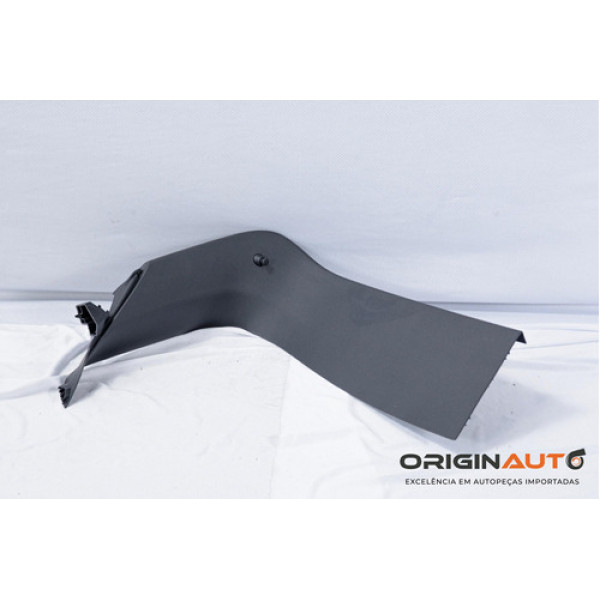 Acabamento Tampa Traseira Direito Mercedes Gla 200 17 18 19
