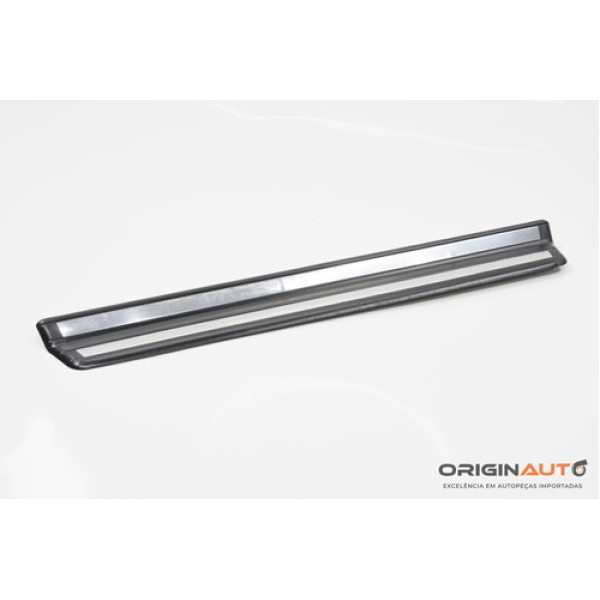 Acabamento Soleira Dianteira Esquerda Bmw 320i E46 2001 8219