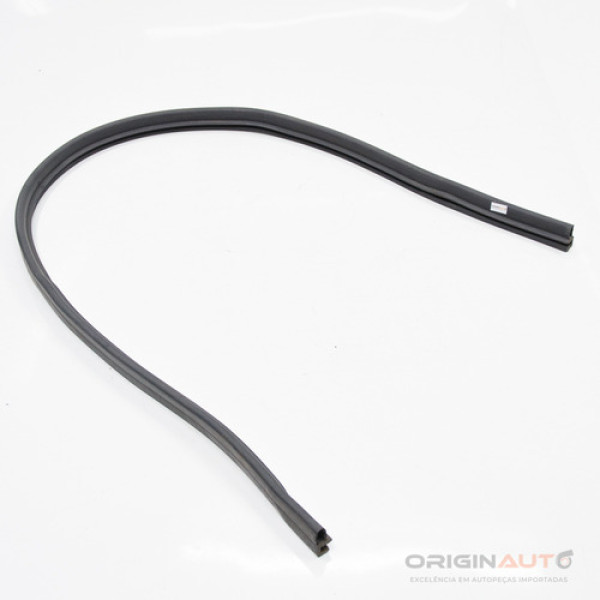 Borracha Vedação Capo Dianteiro Mercedes Cla200 2018 A117887