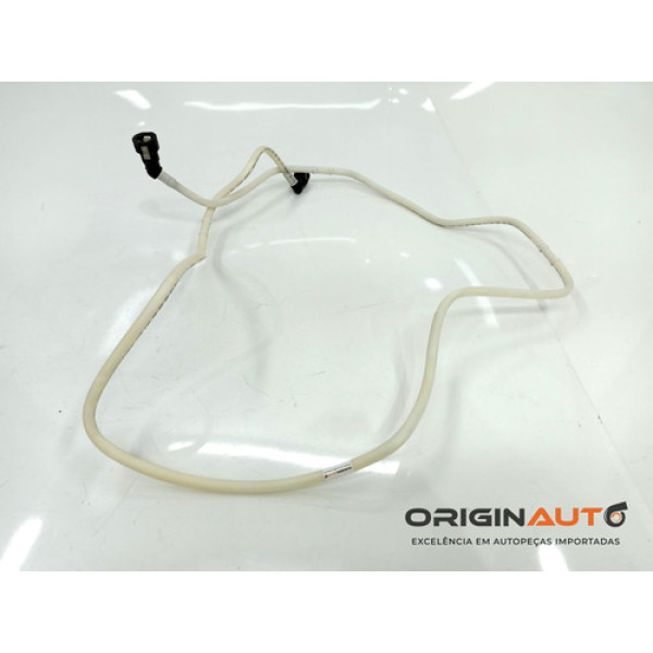 Tubo Respiro Vw Golf Audi A3 2014 2015 2016 2017 5q0201160r