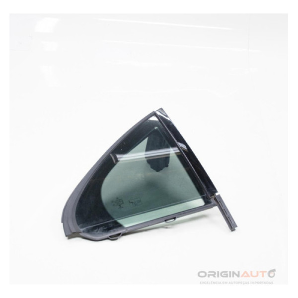 Vidro Vigia Traseiro Direito Mercedes C 43 Amg W205 2018 A20