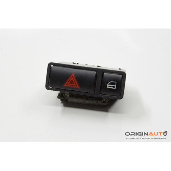 Botao Pisca Alerta Bmw 320i E46 2001 8368920