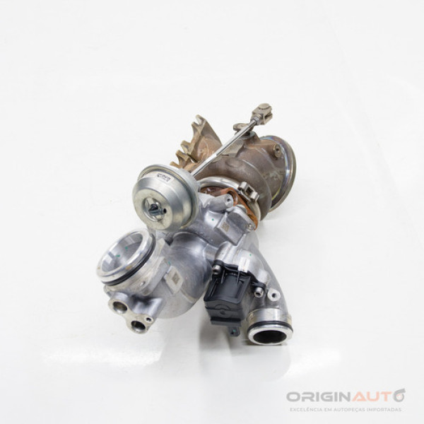 Turbina Esquerdo Mercedes C43 Amg 2018 A2760903380