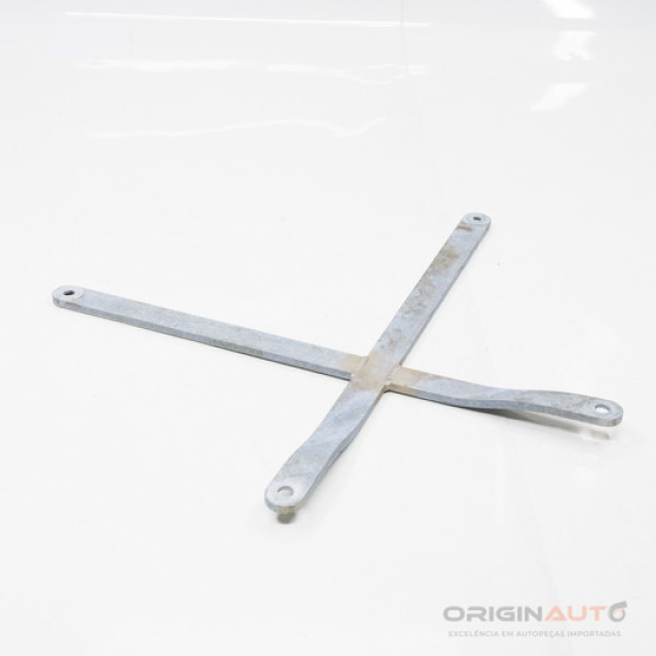 Travessa Cofre Motor Mercedes C43 Amg 2018 A2055201300