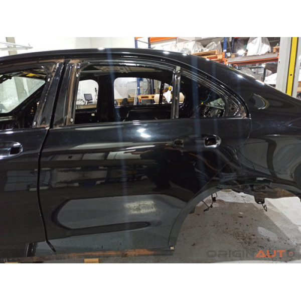 Porta Traseira Esquerda Mercedes C180 C200 2015 2019