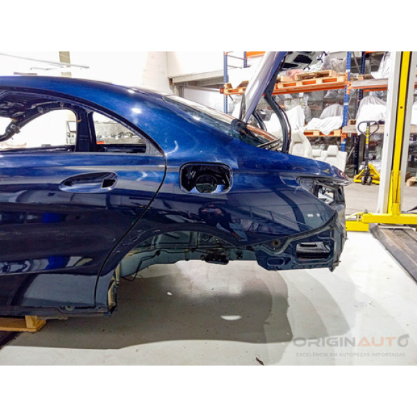 Folha Lateral Esquerda Mercedes Cla200 2018