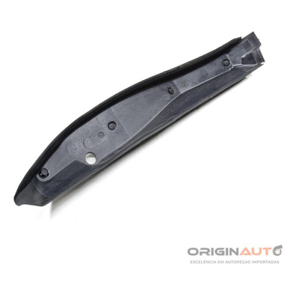 Defletor Paralama Direito Mercedes C180 2012 A2048890225