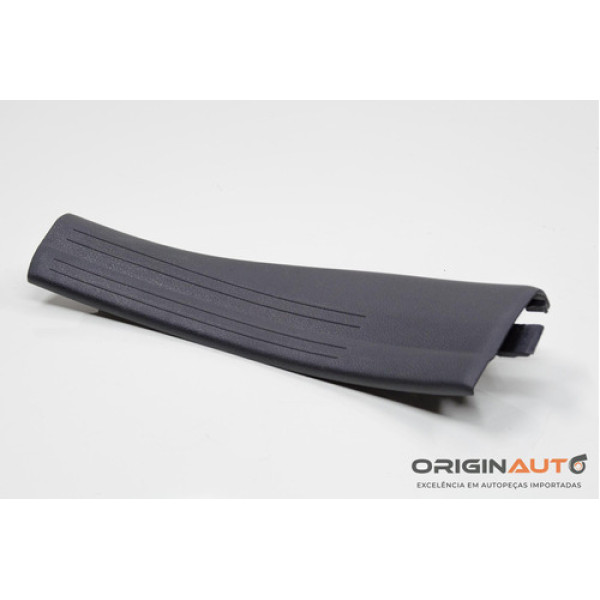 Acabamento Soleira Tras Esq Mercedes Gla 200 2018 A176680027