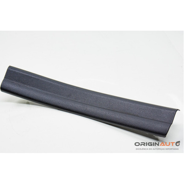 Acabamento Soleira Traseira Direita Bmw X1 S20i Activeflex F