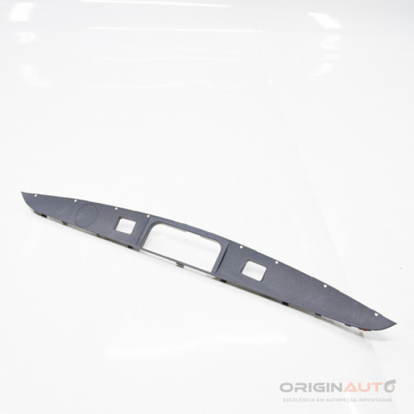 Acabamento Luz Placa Mercedes C43 Amg 2018 A2057400500