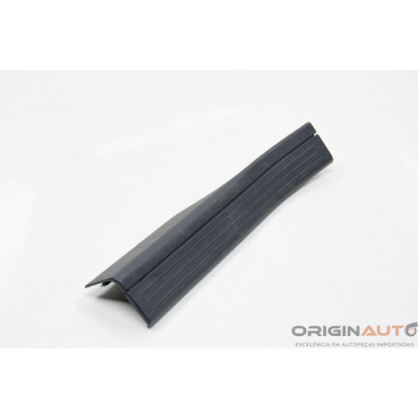 Acabamento Soleira Traseiro Esquerdo Mercedes-benz C200 Cgi 