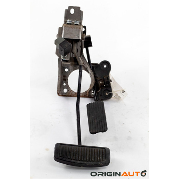 Pedal De Acelerador E Freio Hyundai I30 2.0 2010/2011