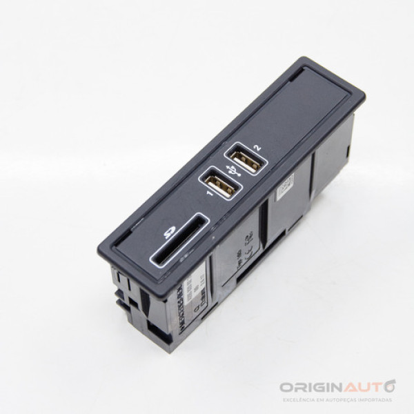 Entrada Usb Cartão Mercedes C43 Amg 2018 A2058200226