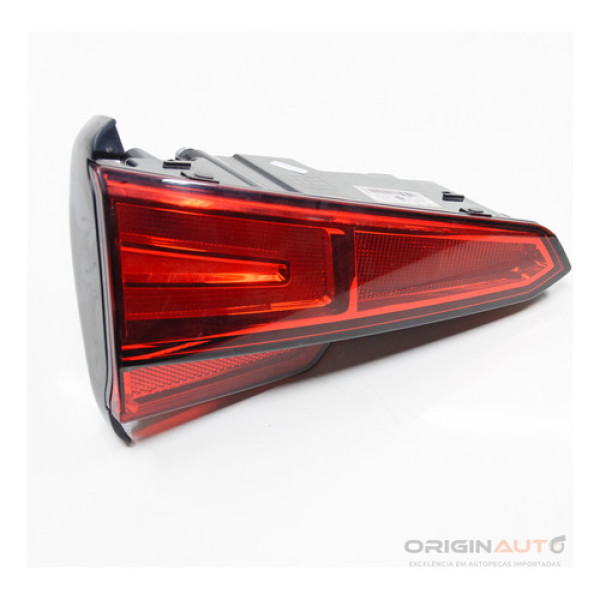 Lanterna Tampa Esquerda Audi A4 2.0 B9 2018 8w5945075