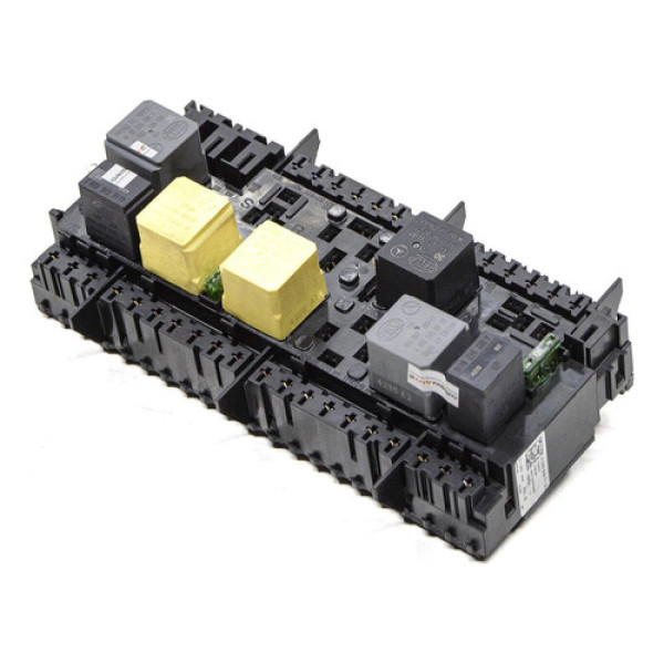 Caixa Fusíveis Motor Mercedes A200 2015 A2469067100