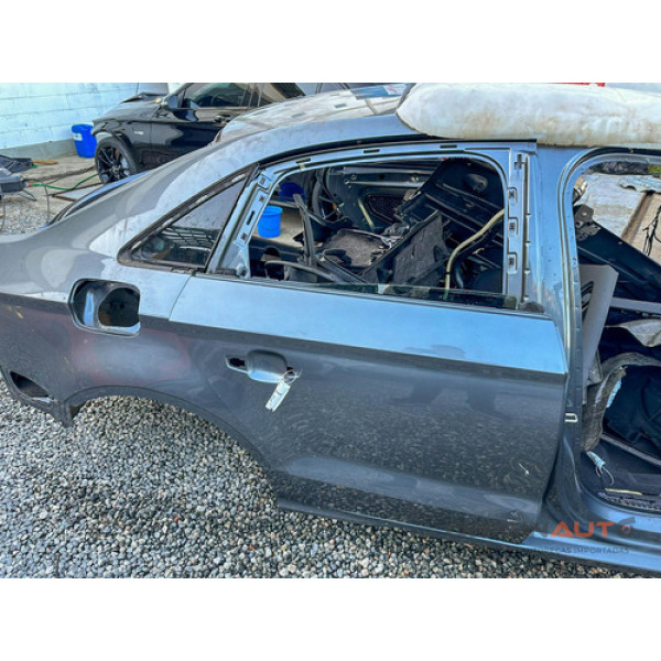 Porta Traseira Direita Audi A3 Sedan 1.8 Tfsi 2014 Detalhe