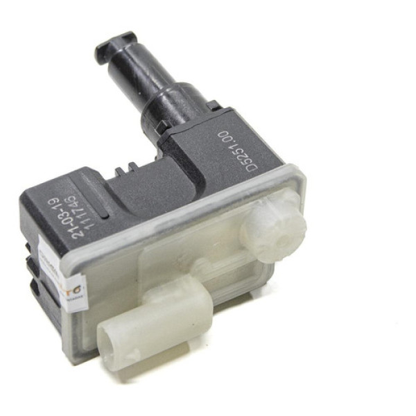 Trava Elétrica Portinhola Tanque Volvo Xc40 Moment T5 2020