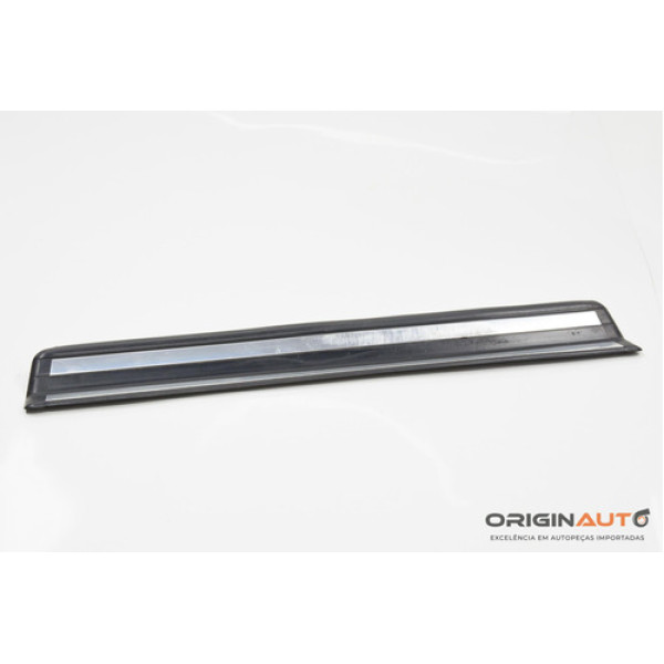 Acabamento Soleira Dianteira Direita Bmw 320i E46 2001 82191