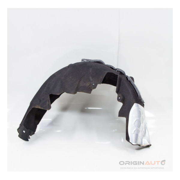 Capa Parabarro Traseira Direita Mercedes C43 Amg 2018