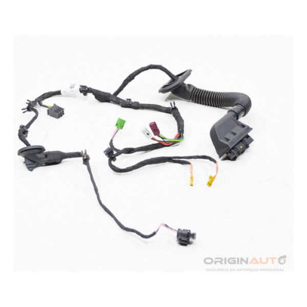 Chicote Porta Traseira Esq Mercedes C43 Amg 2018 A2055400542