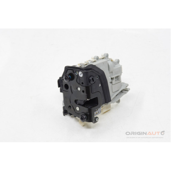 Fechadura Porta Traseira Esq Audi Q3 2.0 2016 8k0839015f