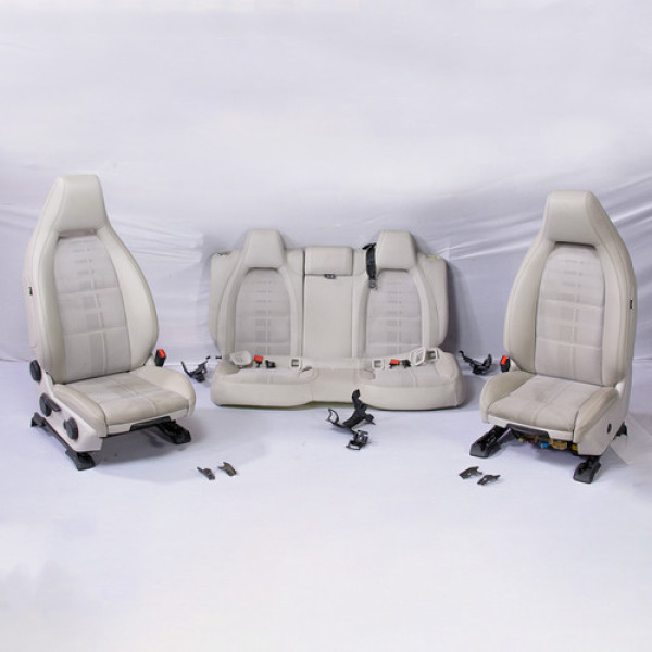 Jogo Bancos Mercedes Cla 200 2018 Inteiriço Elétrico Compl